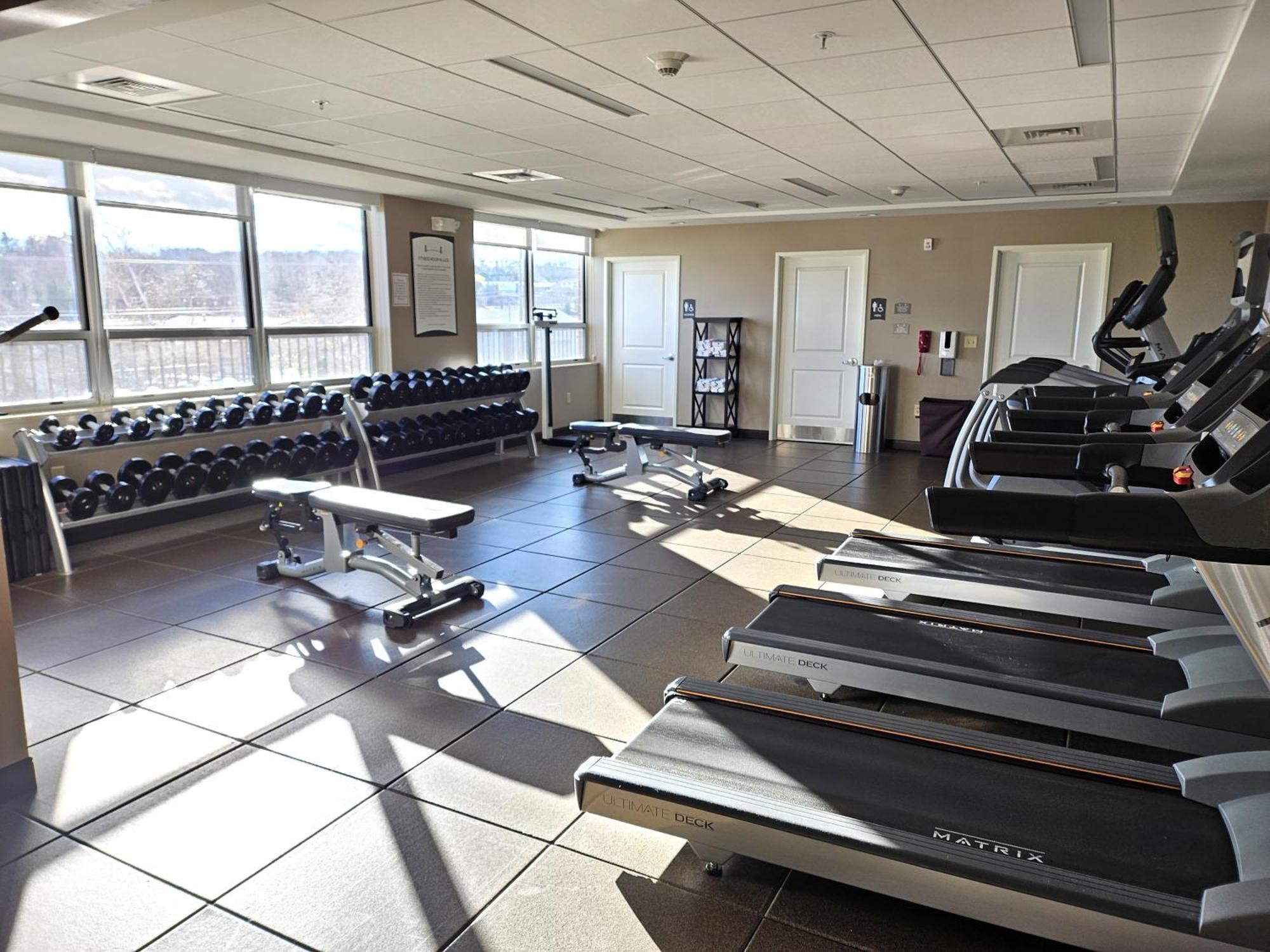 Staybridge Suites Marquette By Ihg Eksteriør bilde